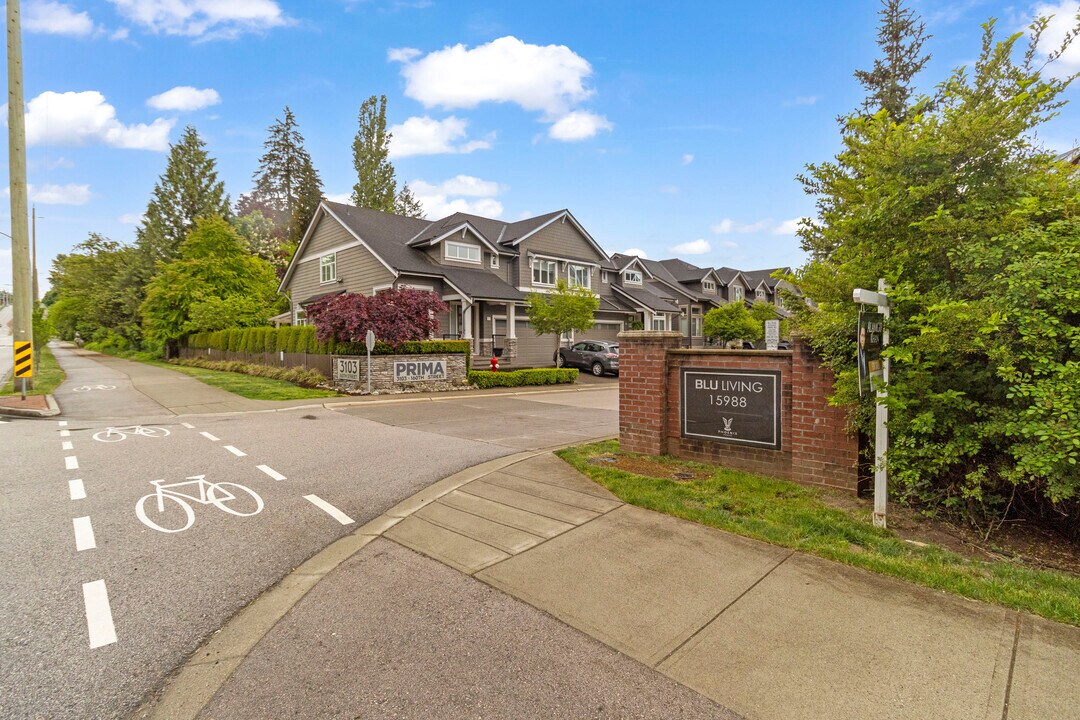 15988 32 Av in Surrey, BC - Building Photo