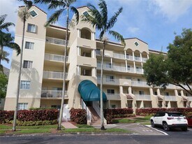 10710 NW 66th St in Doral, FL - Building Photo