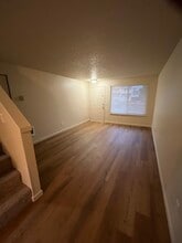 2909 SE 38th Ct, Unit 2907 in Hillsboro, OR - Foto de edificio - Building Photo