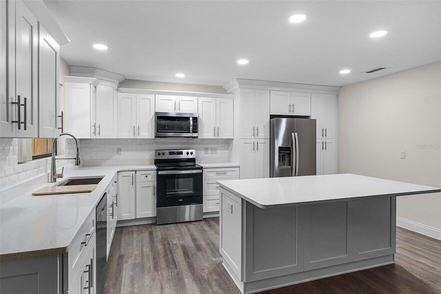 8105 Gilliam Rd in Apopka, FL - Building Photo