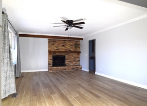 2105 S 150 W in Warsaw, IN - Building Photo - Building Photo