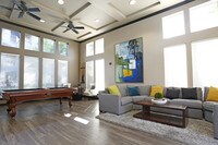 Club House - Miramonte & Trovas Apartamentos in Sacramento, California