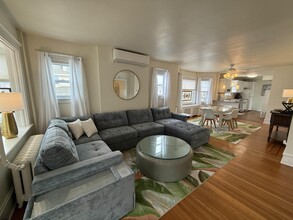 23 N Rosborough Ave in Ventnor City, NJ - Building Photo - Building Photo
