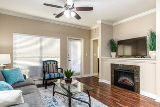 Boulder Springs Columbia in Columbia, MO - Building Photo - Interior Photo