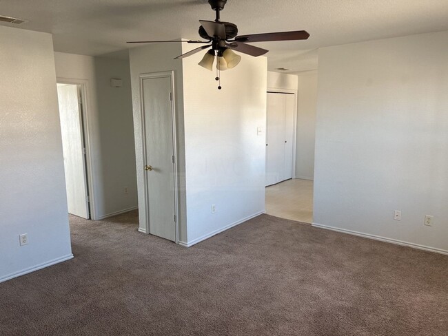 5704 Redstone Dr-Unit -5704 Redstone Unit D in Killeen, TX - Building Photo - Building Photo