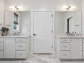 221 Old Hickory Dr in Raleigh, NC - Building Photo - Building Photo