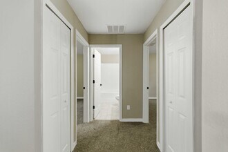 5447 NW 54th Pl in Ocala, FL - Building Photo - Building Photo