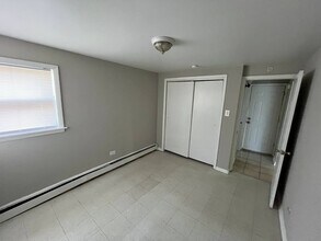 13940 S Edbrooke Ave in Riverdale, IL - Building Photo - Building Photo