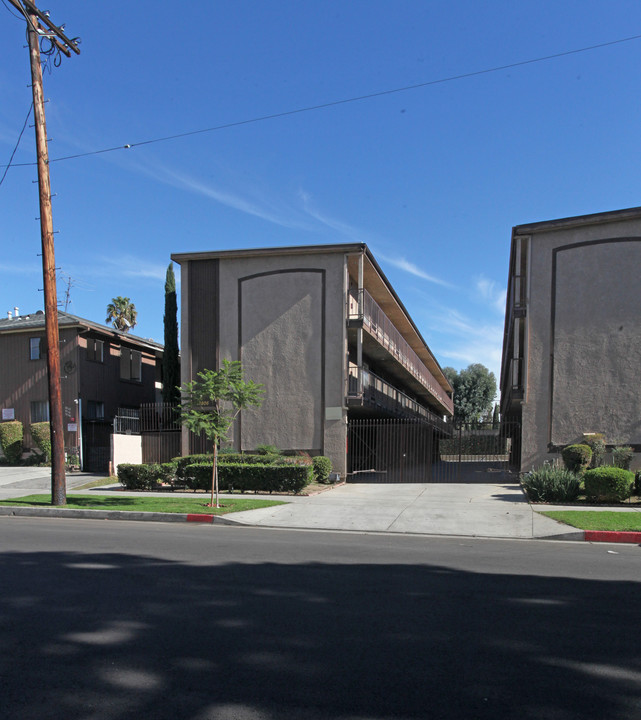 1806 Garfield Pl in Los Angeles, CA - Building Photo