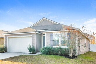 2303 Pebble Point Dr in Green Cove Springs, FL - Building Photo - Building Photo