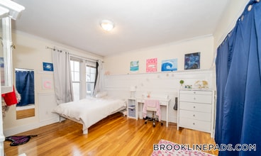 81 Gibbs St in Brookline, MA - Building Photo - Building Photo