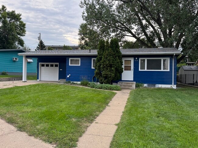 property at 1038 Lincoln St