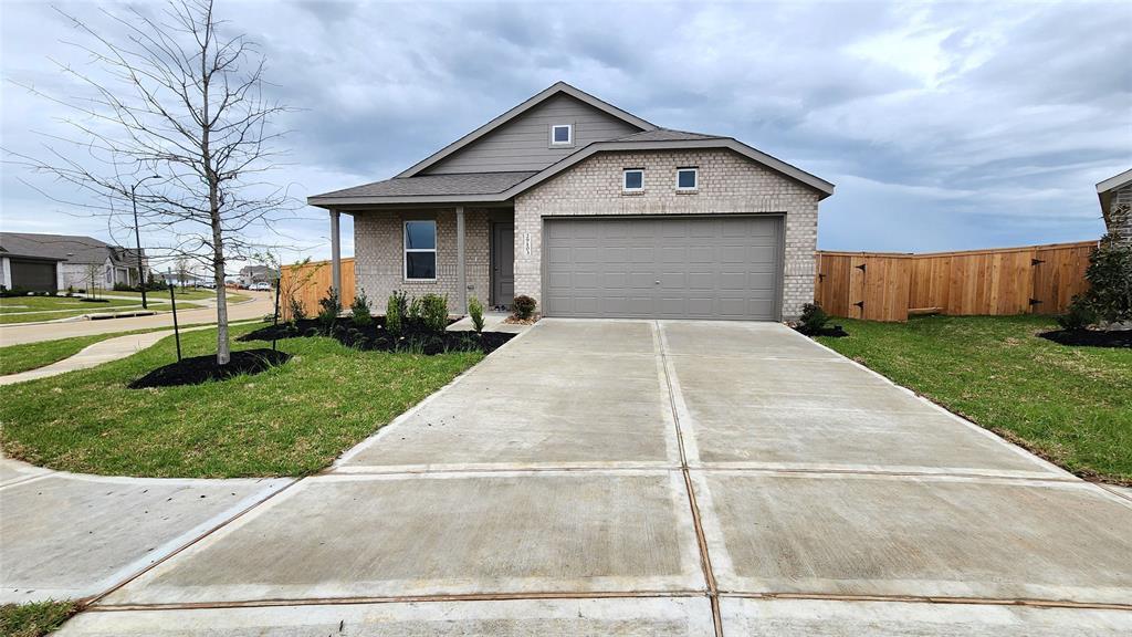 29103 Natural Crk Ct in Hockley, TX - Building Photo