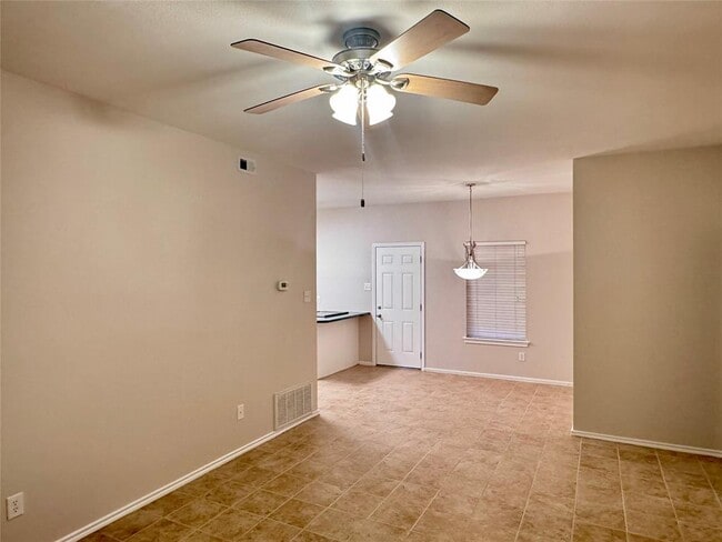 614 Bent Wood Dr in Leander, TX - Building Photo - Building Photo