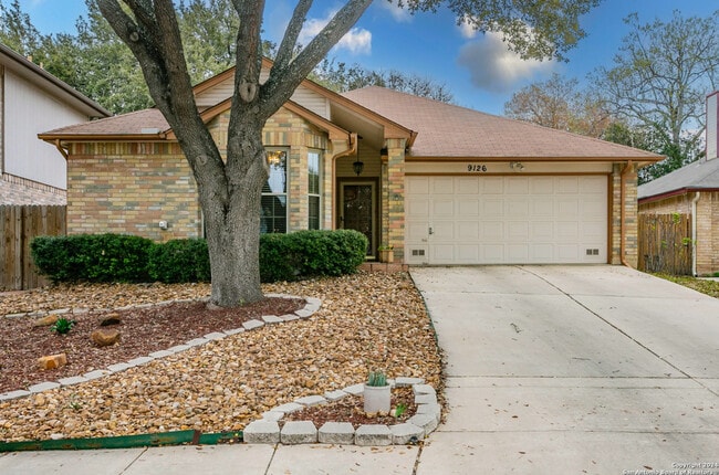 9126 Big Bethel Dr in San Antonio, TX - Building Photo - Building Photo