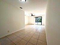 1232 N Haverhill Rd, Unit 3 in Haverhill, FL - Foto de edificio - Building Photo