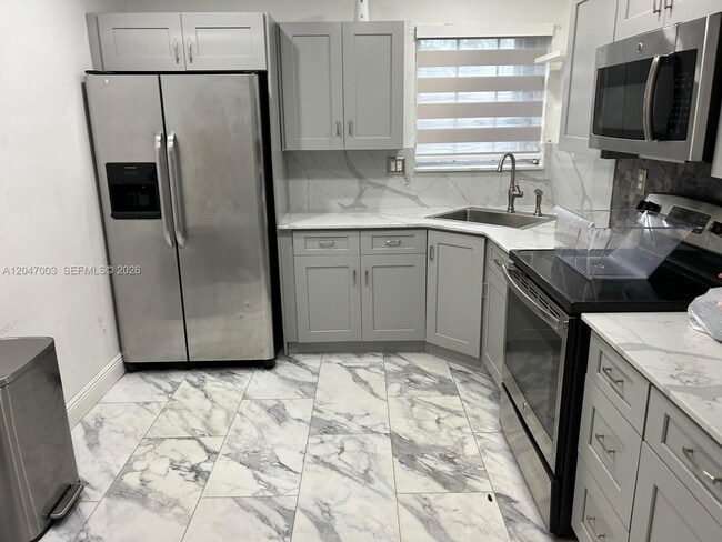 18130 NW 25th Ave
