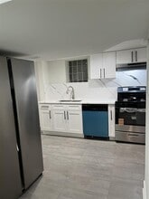 5624 N Marmora Ave, Unit 1a in Chicago, IL - Building Photo - Building Photo