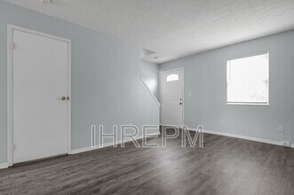 2612 Christine Blvd in Columbus, OH - Building Photo - Building Photo
