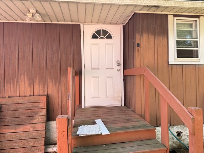 119 Peterson St, Unit 2