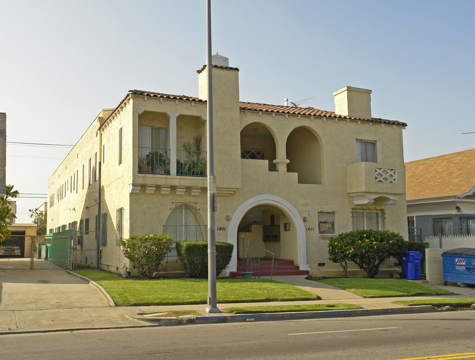 1401 Arlington Ave in Los Angeles, CA - Foto de edificio