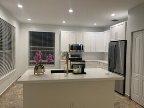 1530 SW 193rd Terrace in Pembroke Pines, FL - Building Photo - Building Photo