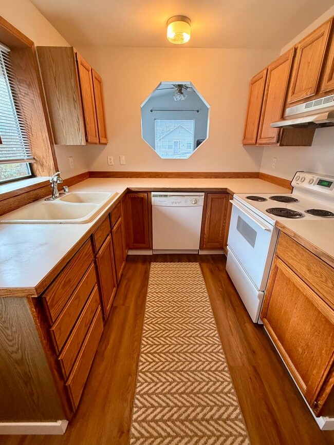 2208 King St in Bellingham, WA - Building Photo - Building Photo