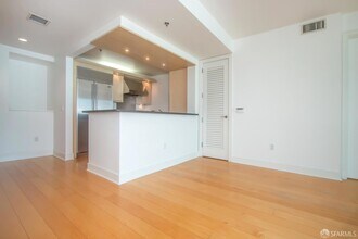 239 Brannan St, Unit 16C in San Francisco, CA - Building Photo - Building Photo