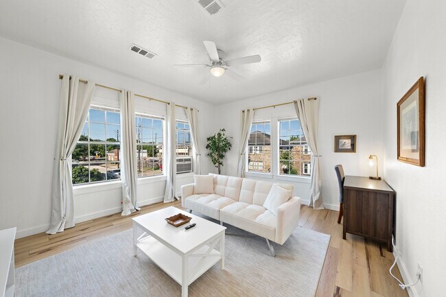 3901 Dallas St in Houston, TX - Building Photo - Building Photo