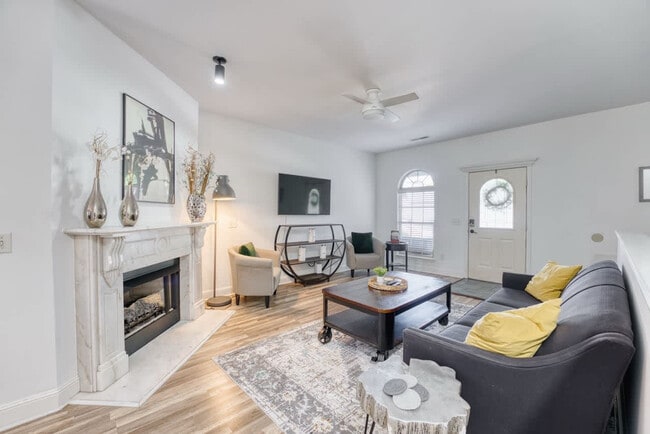 property at 1515 NW Bell Royal Ct