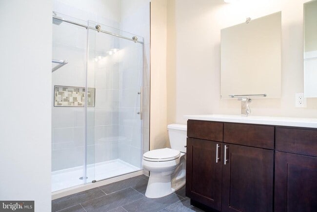 property at 705 S 5th St
