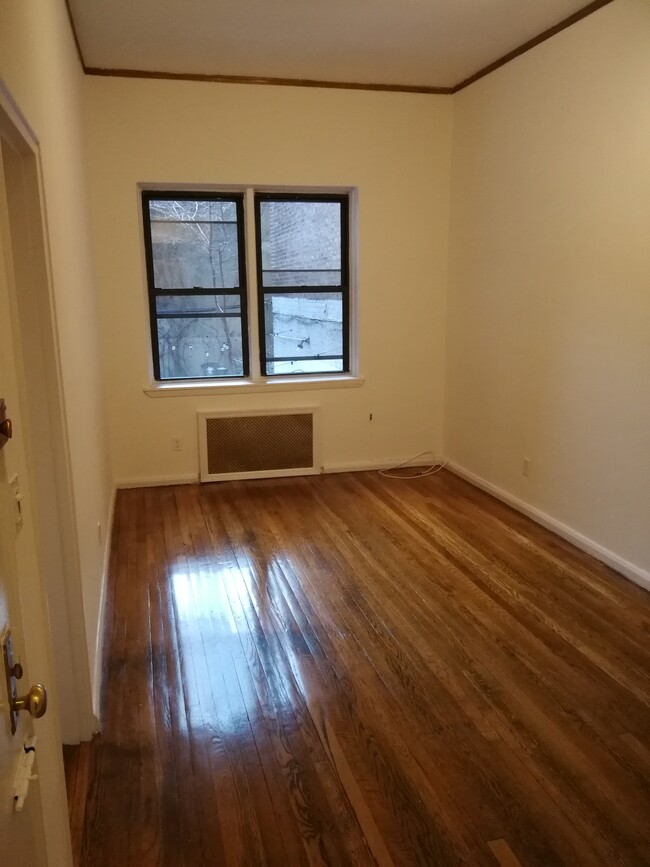 156 W 95th St, Unit 2B in New York, NY - Building Photo - Building Photo