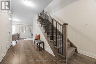 250-250 Finch Ave in Pickering, ON - Building Photo - Building Photo