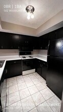 562 Woodland Ave, Unit 42 in Lexington, KY - Building Photo - Building Photo