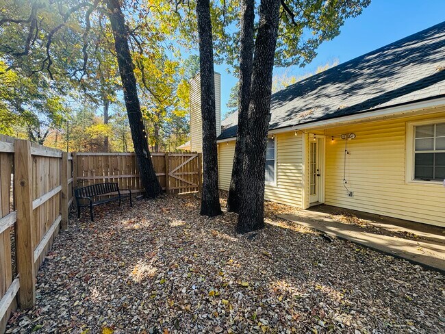 201 Austin Cir in Russellville, AR - Building Photo - Building Photo