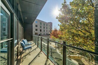 1006 Houston St, Unit 300 in Fort Worth, TX - Building Photo - Building Photo