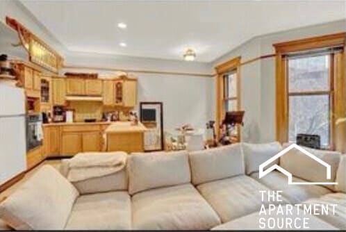 property at 33 E Division St