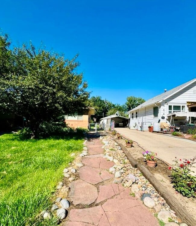 723 Stover St in Fort Collins, CO - Building Photo - Building Photo