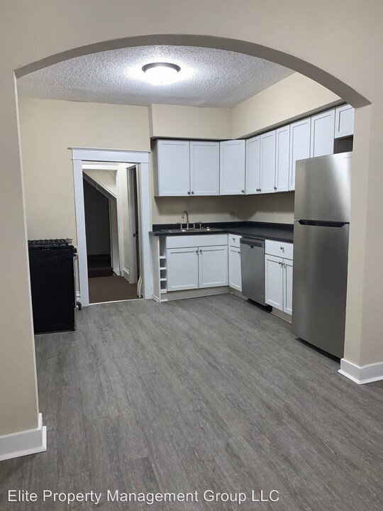 2356 N Thomas Ave in Minneapolis, MN - Building Photo
