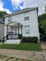 2615 Maple St in Erie, PA - Building Photo