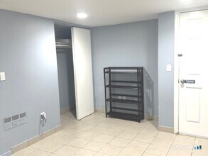 2136 Barnum Ave in Stratford, CT - Building Photo - Building Photo