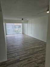 10215 Regal Dr, Unit 21 in Largo, FL - Building Photo - Building Photo