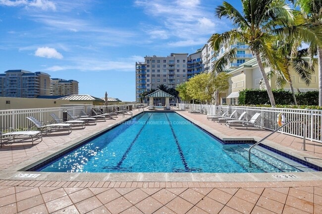 450 N Federal Hwy, Unit 807 in Boynton Beach, FL - Foto de edificio - Building Photo