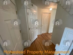 1480-1482 Falcon Loop in Independence, OR - Building Photo - Building Photo