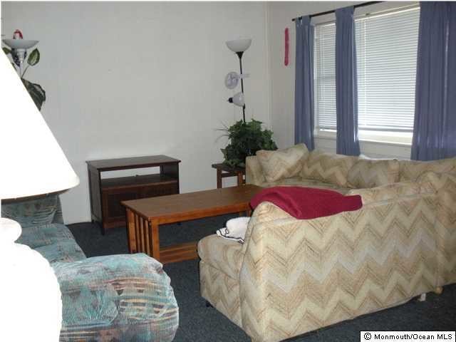 109 13th Ave-Unit -B in Belmar, NJ - Building Photo - Building Photo