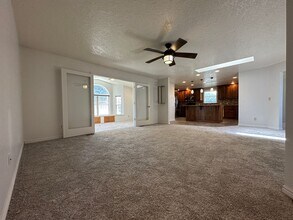 2019 Kentucky Dr in Nampa, ID - Building Photo - Building Photo