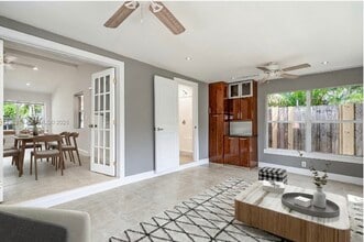 1032 SW 22nd Ter in Fort Lauderdale, FL - Building Photo - Building Photo