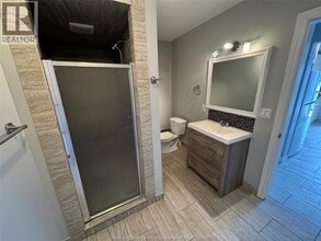 4675 Tecumseh Rd E in Windsor, ON - Building Photo - Building Photo