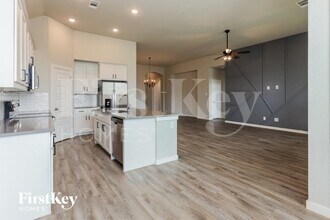 2107 Slow Stream Dr in Royse City, TX - Foto de edificio - Building Photo