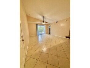 1075 Hancock Creek S Blvd in Cape Coral, FL - Building Photo - Building Photo